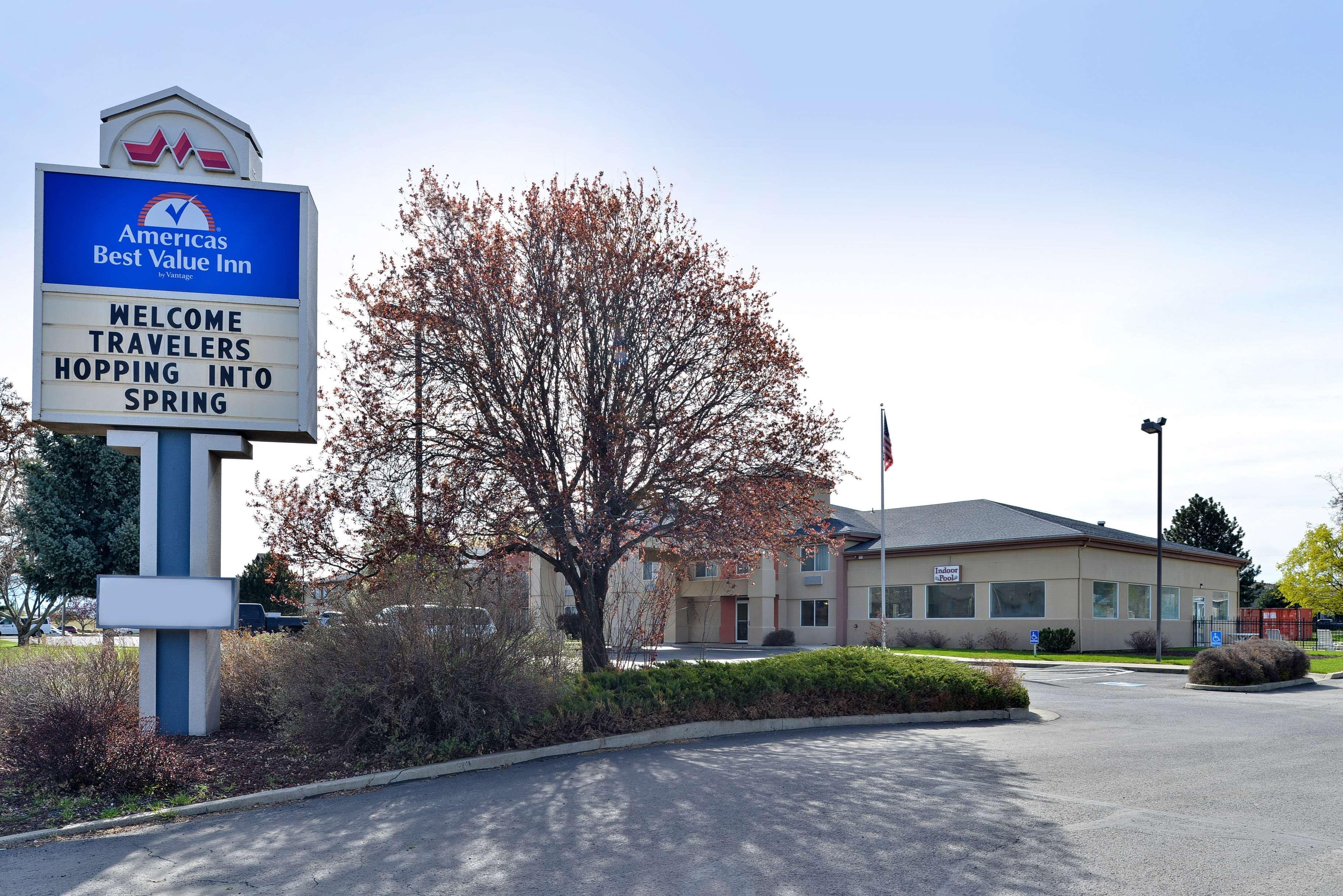 Americas Best Value Sandman Inn La Grande Zewnętrze zdjęcie