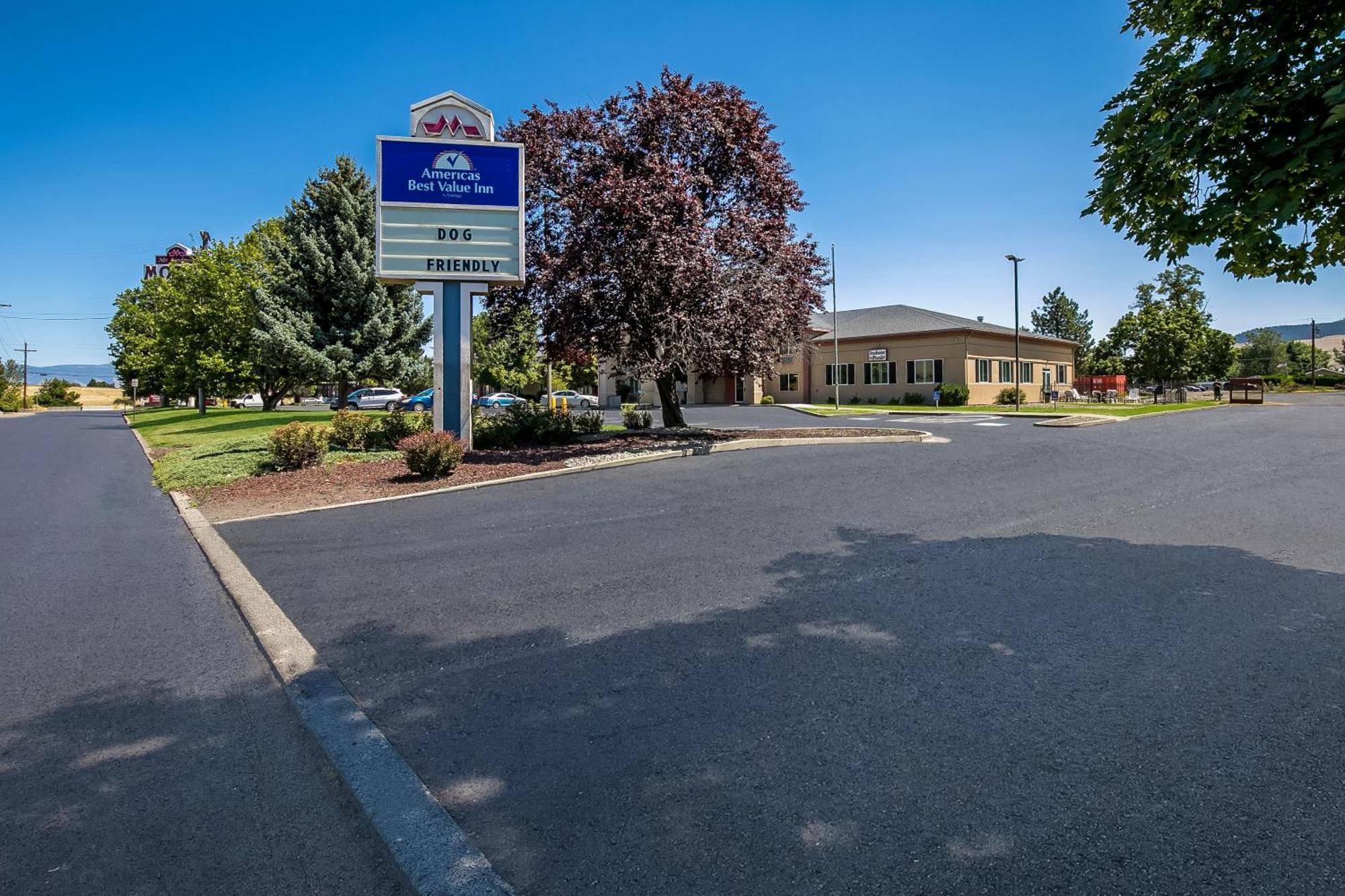 Americas Best Value Sandman Inn La Grande Zewnętrze zdjęcie